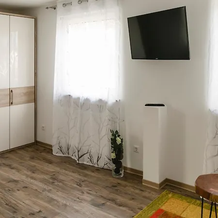Pensjonat Pension Waldhorn Aidlingen